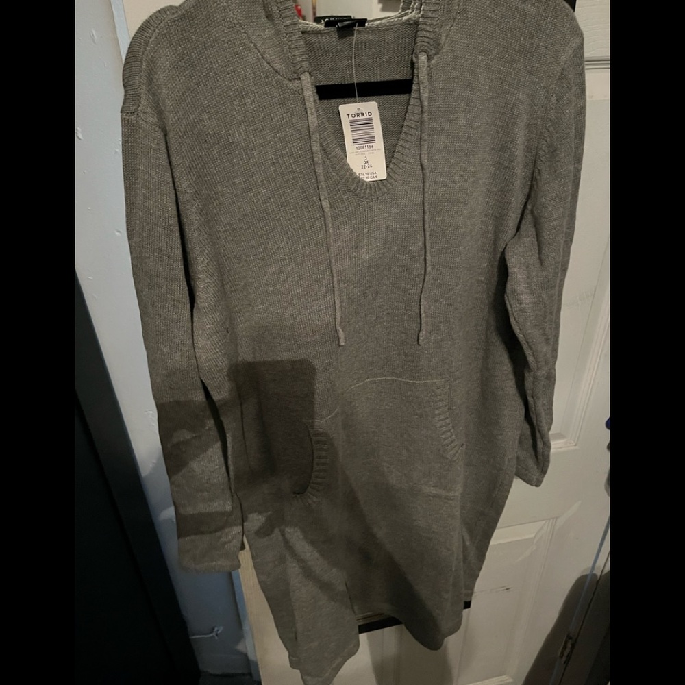 Torrid Grey long sleeved hooded sweater dress size 3 with tag - Picture 3 of 4